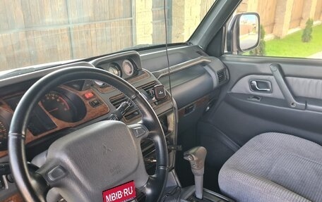 Mitsubishi Pajero III рестайлинг, 1994 год, 850 000 рублей, 14 фотография