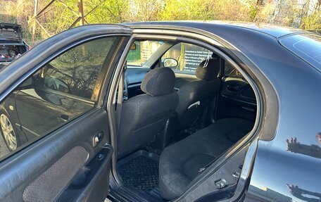 Hyundai Sonata IV рестайлинг, 2005 год, 380 000 рублей, 26 фотография