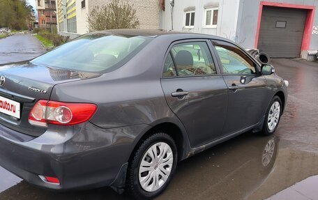 Toyota Corolla, 2011 год, 850 000 рублей, 3 фотография