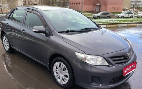 Toyota Corolla, 2011 год, 850 000 рублей, 5 фотография
