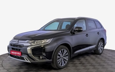 Mitsubishi Outlander III рестайлинг 3, 2019 год, 2 200 000 рублей, 1 фотография