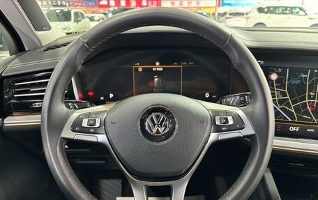 Volkswagen Touareg III, 2019 год, 3 800 000 рублей, 11 фотография