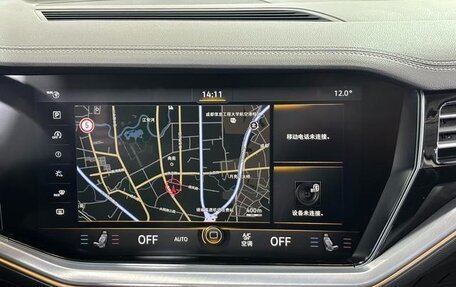 Volkswagen Touareg III, 2019 год, 3 800 000 рублей, 16 фотография