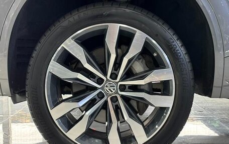 Volkswagen Touareg III, 2019 год, 3 800 000 рублей, 34 фотография