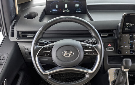 Hyundai Staria, 2021 год, 4 250 000 рублей, 21 фотография