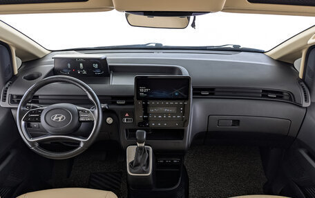 Hyundai Staria, 2021 год, 4 250 000 рублей, 14 фотография