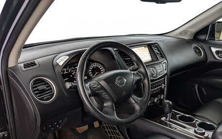 Nissan Pathfinder, 2015 год, 1 990 000 рублей, 15 фотография