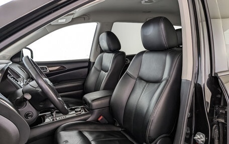 Nissan Pathfinder, 2015 год, 1 990 000 рублей, 20 фотография