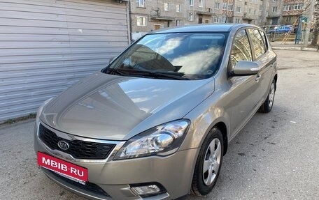 KIA cee'd I рестайлинг, 2010 год, 880 000 рублей, 4 фотография
