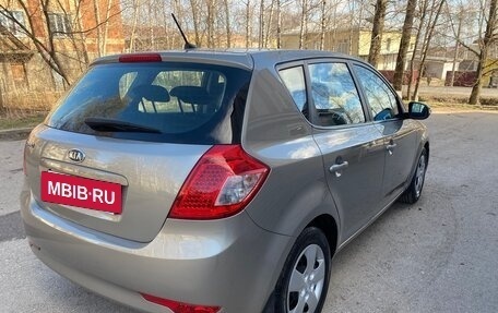 KIA cee'd I рестайлинг, 2010 год, 880 000 рублей, 10 фотография