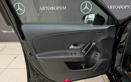 Mercedes-Benz A-Класс, 2020 год, 2 430 000 рублей, 19 фотография