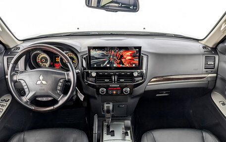 Mitsubishi Pajero IV, 2019 год, 3 700 000 рублей, 14 фотография
