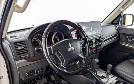 Mitsubishi Pajero IV, 2019 год, 3 700 000 рублей, 16 фотография