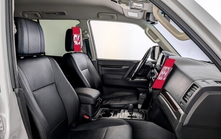 Mitsubishi Pajero IV, 2019 год, 3 700 000 рублей, 24 фотография