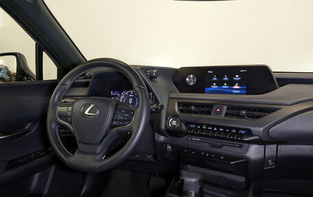Lexus UX I, 2020 год, 2 990 000 рублей, 24 фотография