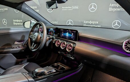 Mercedes-Benz A-Класс, 2018 год, 2 300 000 рублей, 16 фотография