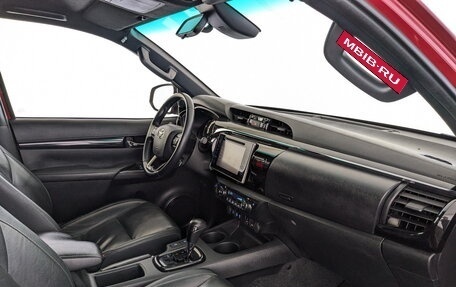 Toyota Hilux VIII, 2018 год, 3 500 000 рублей, 11 фотография