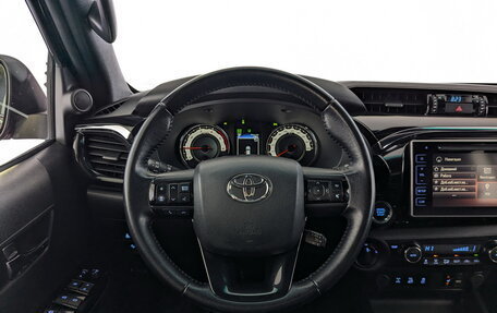 Toyota Hilux VIII, 2018 год, 3 500 000 рублей, 22 фотография