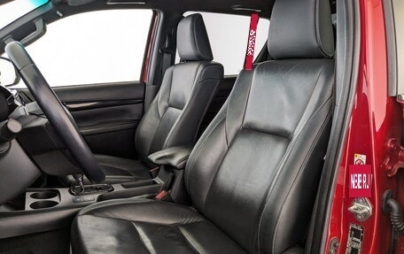 Toyota Hilux VIII, 2018 год, 3 500 000 рублей, 21 фотография