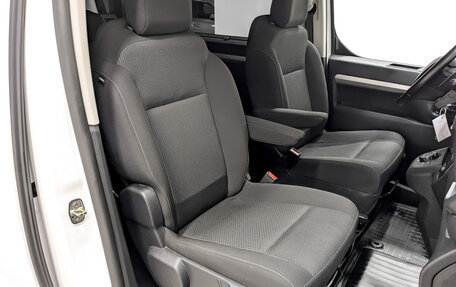 Peugeot Traveller I, 2020 год, 3 280 000 рублей, 24 фотография