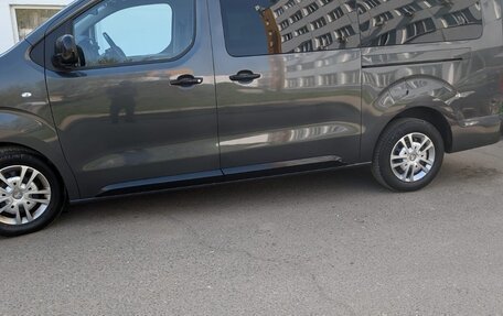 Peugeot Traveller I, 2020 год, 3 750 000 рублей, 2 фотография