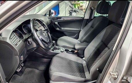Volkswagen Tiguan II, 2018 год, 1 850 000 рублей, 5 фотография