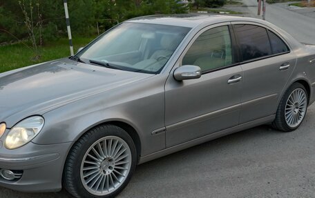 Mercedes-Benz E-Класс, 2003 год, 950 000 рублей, 2 фотография