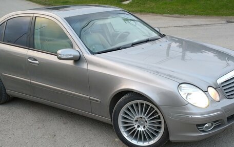 Mercedes-Benz E-Класс, 2003 год, 950 000 рублей, 3 фотография