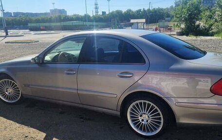 Mercedes-Benz E-Класс, 2003 год, 950 000 рублей, 18 фотография