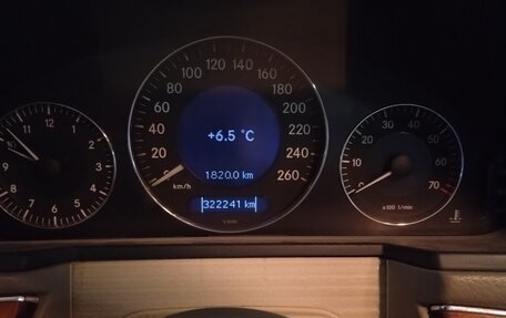 Mercedes-Benz E-Класс, 2003 год, 950 000 рублей, 15 фотография