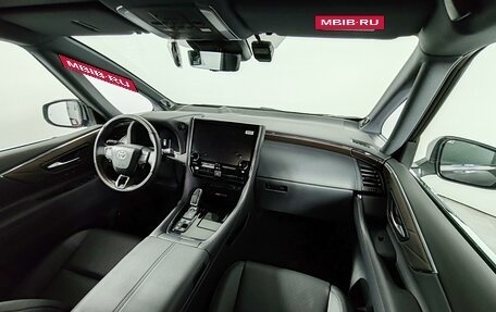 Toyota Alphard, 2024 год, 14 800 000 рублей, 10 фотография