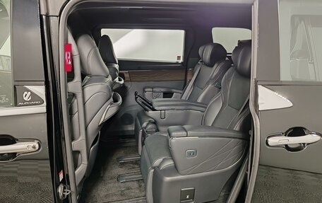 Toyota Alphard, 2024 год, 14 800 000 рублей, 11 фотография