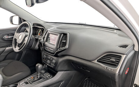 Jeep Cherokee, 2018 год, 2 800 000 рублей, 11 фотография