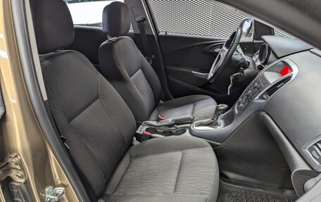 Opel Astra J, 2013 год, 735 000 рублей, 24 фотография