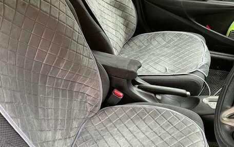 Honda Insight II рестайлинг, 2010 год, 665 000 рублей, 2 фотография