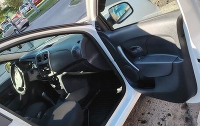 Renault Logan II, 2016 год, 990 000 рублей, 1 фотография