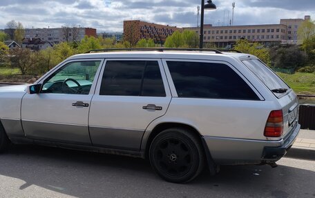 Mercedes-Benz E-Класс, 1995 год, 650 000 рублей, 4 фотография