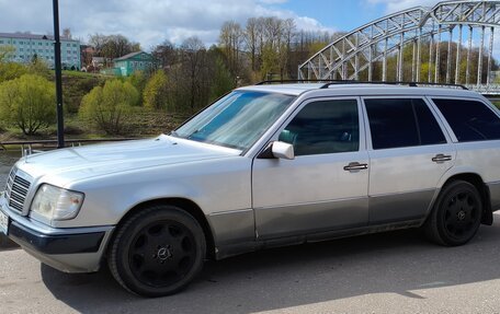 Mercedes-Benz E-Класс, 1995 год, 650 000 рублей, 5 фотография