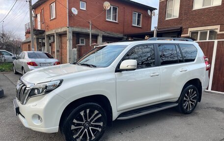 Toyota Land Cruiser Prado 150 рестайлинг 2, 2017 год, 5 150 000 рублей, 11 фотография