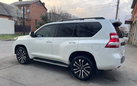 Toyota Land Cruiser Prado 150 рестайлинг 2, 2017 год, 5 150 000 рублей, 9 фотография