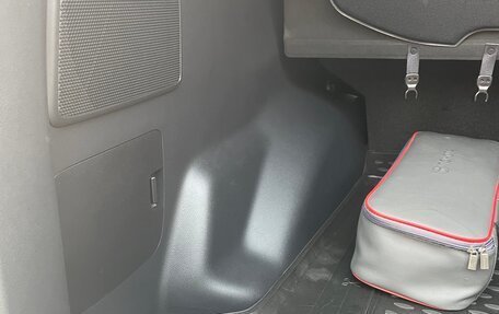 Toyota Land Cruiser Prado 150 рестайлинг 2, 2017 год, 5 150 000 рублей, 15 фотография