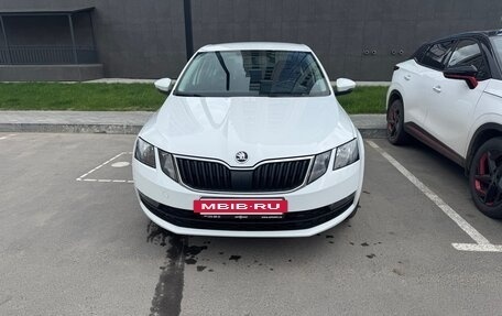 Skoda Octavia, 2019 год, 1 650 000 рублей, 2 фотография