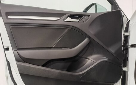 Audi A3, 2017 год, 2 150 000 рублей, 21 фотография