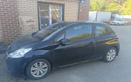 Peugeot 208 II, 2013 год, 600 000 рублей, 2 фотография