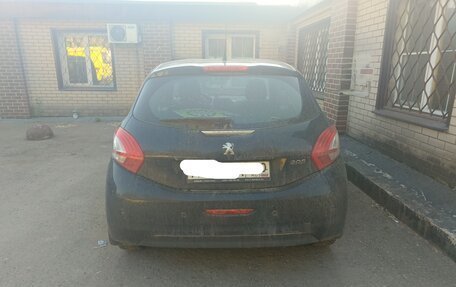 Peugeot 208 II, 2013 год, 600 000 рублей, 3 фотография