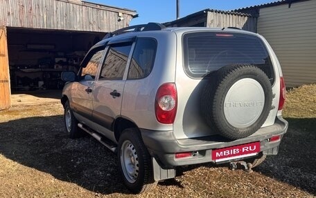 Chevrolet Niva I рестайлинг, 2005 год, 450 000 рублей, 2 фотография
