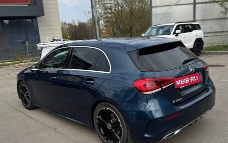 Mercedes-Benz A-Класс, 2019 год, 2 700 000 рублей, 5 фотография