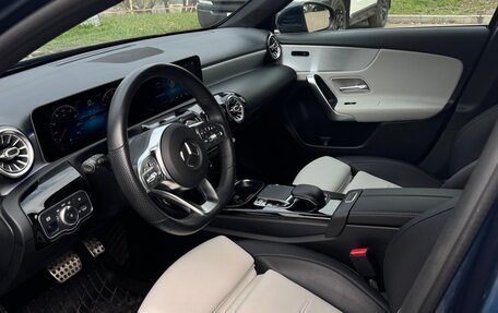Mercedes-Benz A-Класс, 2019 год, 2 700 000 рублей, 8 фотография