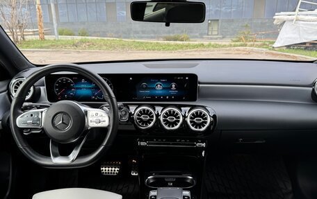 Mercedes-Benz A-Класс, 2019 год, 2 700 000 рублей, 13 фотография