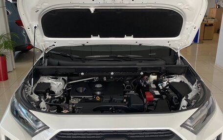 Toyota RAV4, 2025 год, 4 190 000 рублей, 11 фотография